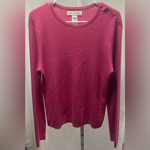 Jones New York 100%‎ wool Sweater with button accents on shoulder, size XL Pink